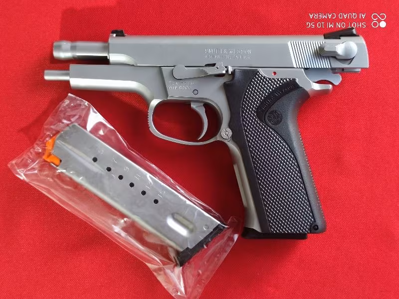 SMITH WESSON 5906