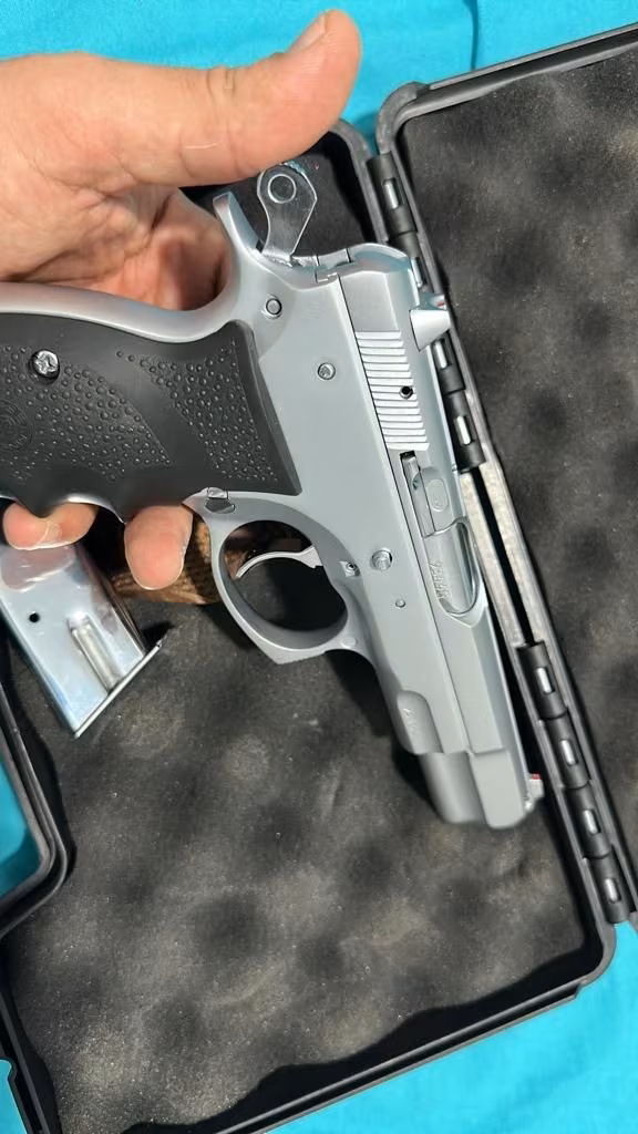 CZ 75 B (SIFIR AYARINDA.)