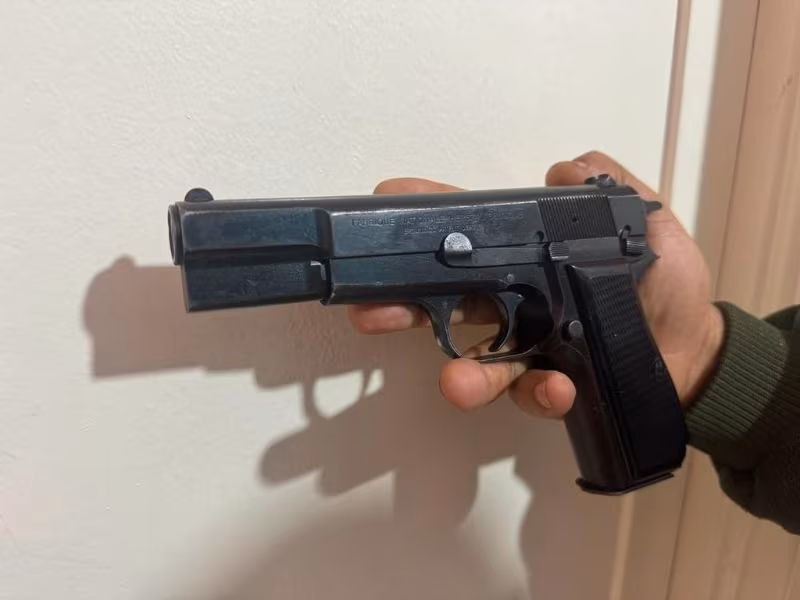 Emekli başkomiser silahı.Belcika browning 245 serisi