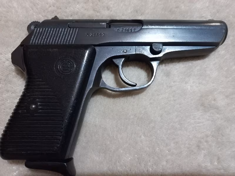 Emekli Astsubaydan satılık silah