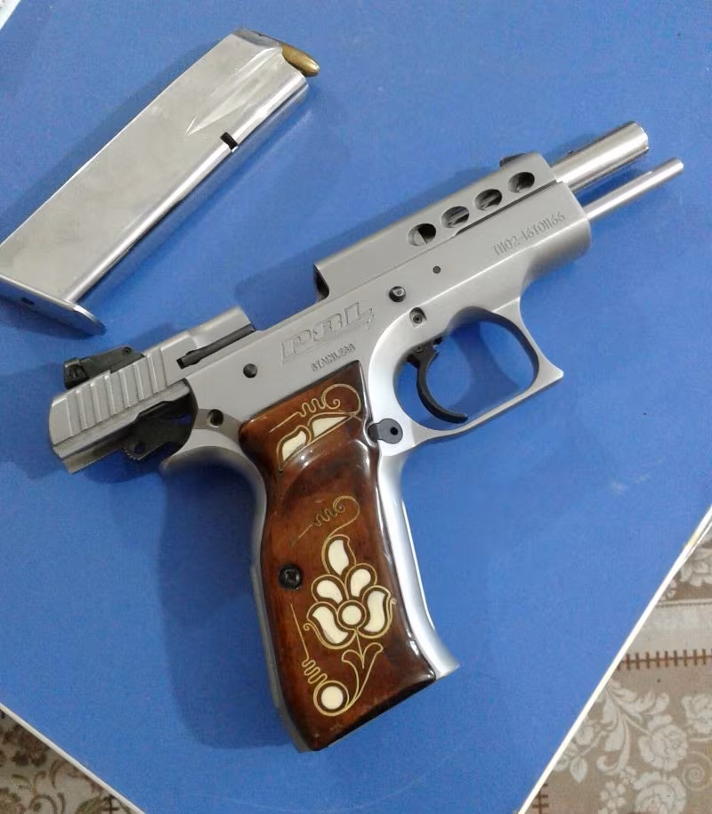 Askeri personelden 200 mermi atilmis temiz silah