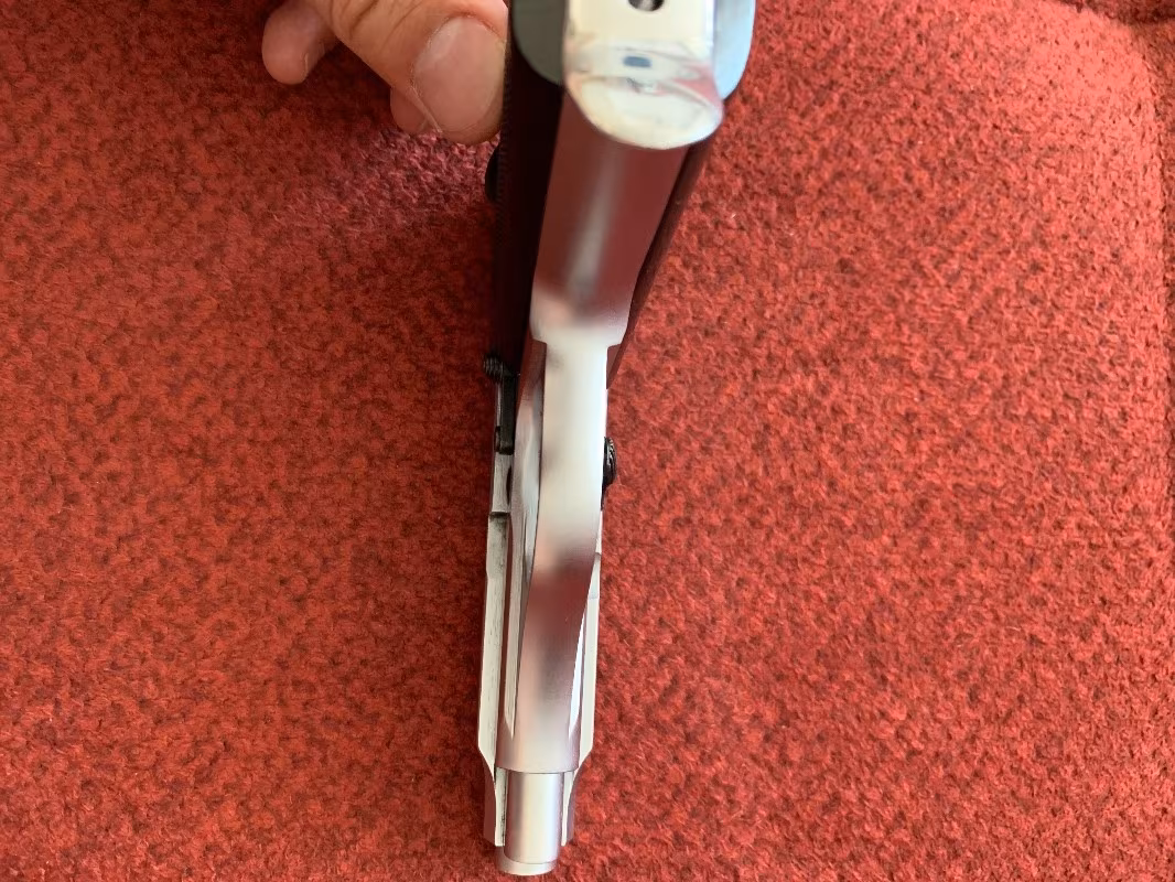 Memurdan Temiz Düğmeli Beretta 7.65 Mod 70