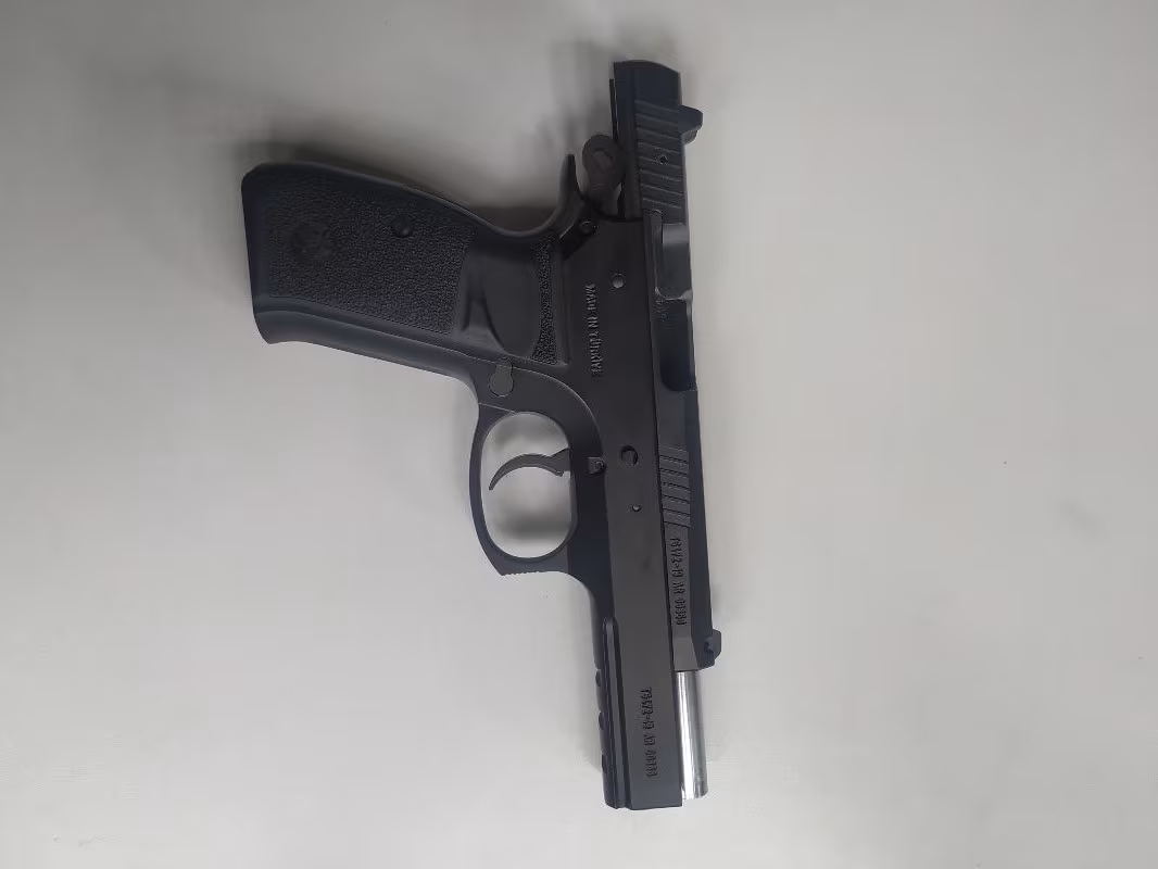 Akademisyenden sıfır ayarında CANİK p120