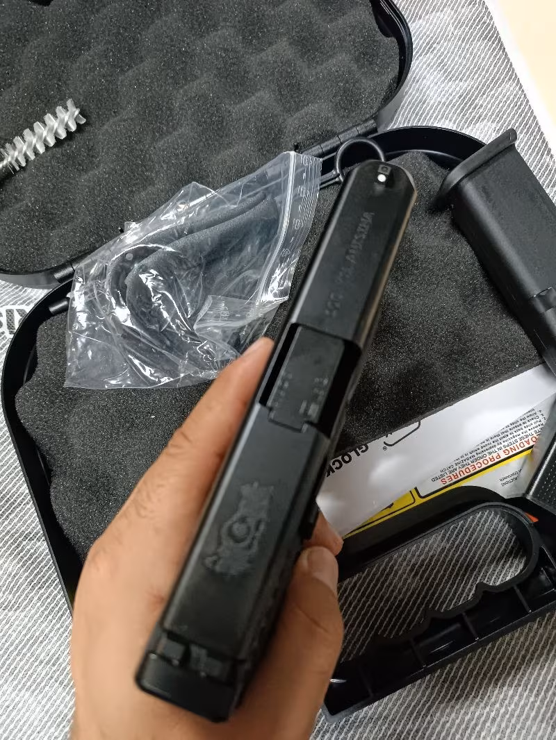 YÜZÜNCÜ YILA ÖZEL ÜRETİLMİŞ GLOCK 19 GEN 5