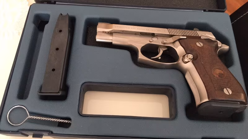 Baretta  f81 doktordan