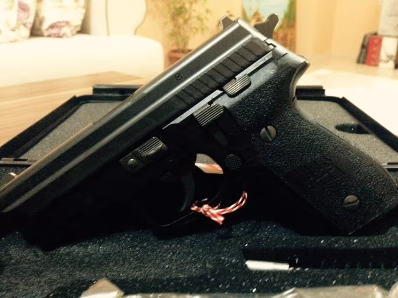 SIG SAUER P229 ALSO ALMAN