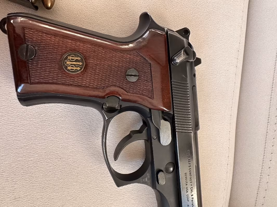 Tertemiz baretta babamdan kalma sila satıyorum boya Çizik yok