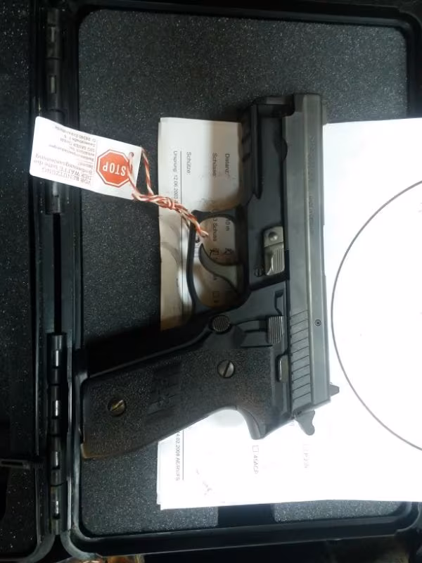 Kuyuncudan sıfır ayarında SIG  SAUER P229