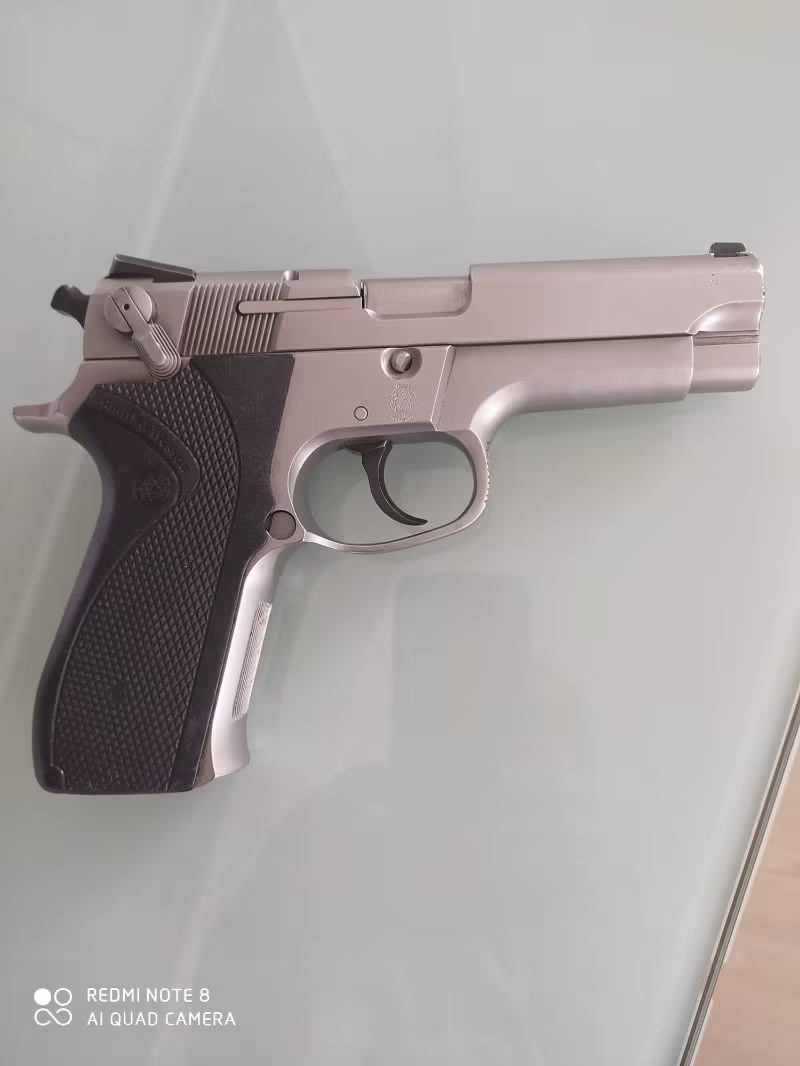 Satılık smith wesson 5906