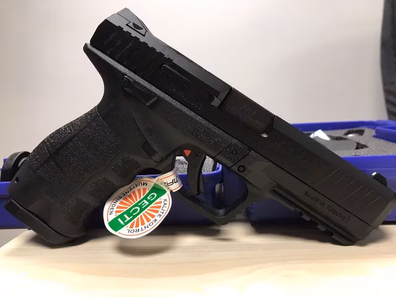 SIFIR KUTUSUNDA SARSILMAZ SAR 9 METE SİYAH 17+1