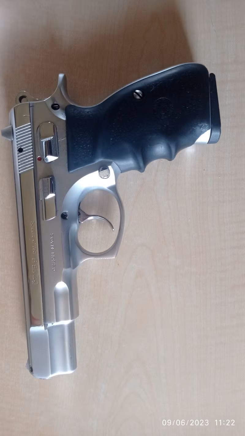 Cz 75 B memurdan son fiyat ilk gelen alır