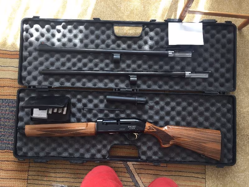 Hatsan Escort Supreme *SOLAK* Combo Cantileverli Slug ve 66 cm mobile şoklu 2 adet namlu.