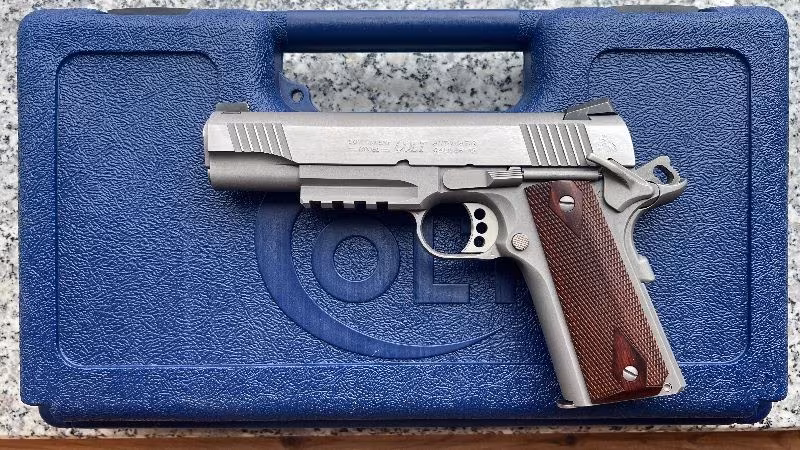 Colt 1911 Rail Gun Sıfır Kondüsyon Tam Set