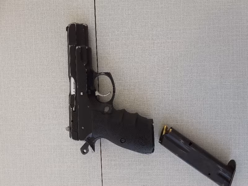 Kaliteli silah arayanlar.