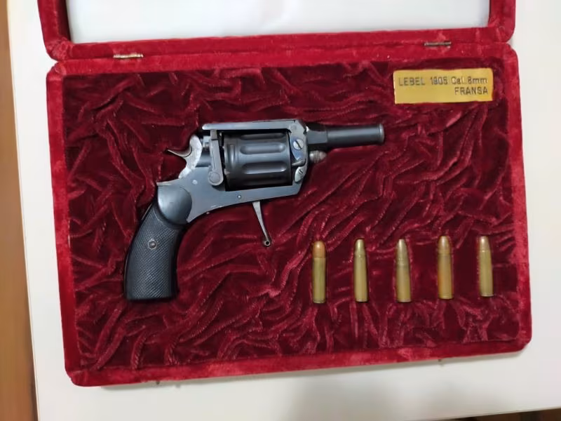 Fransız 1905 Lebel Kal 8 mm Revolver Tipi Tabanca