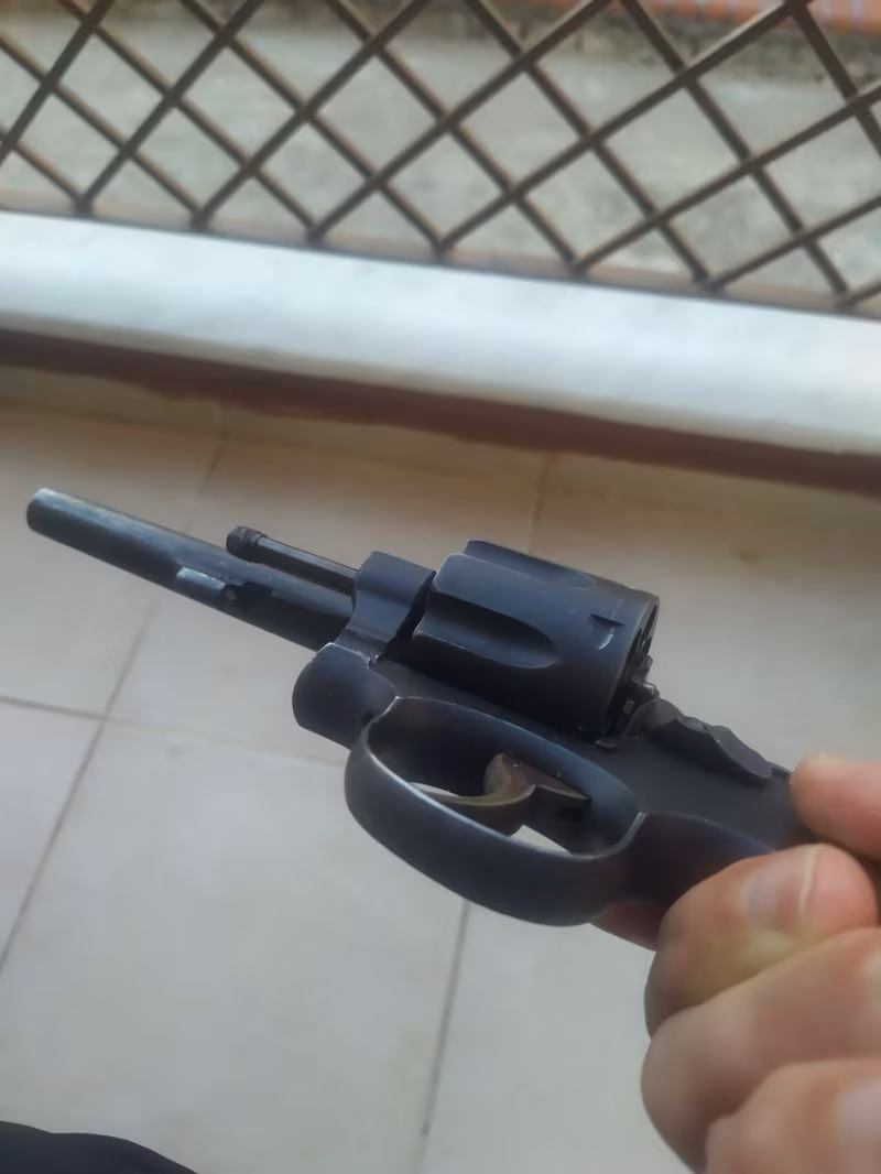 EMEKLİ ASTSUBAYDAN SMİT WESSON UZUN 9.65 MM