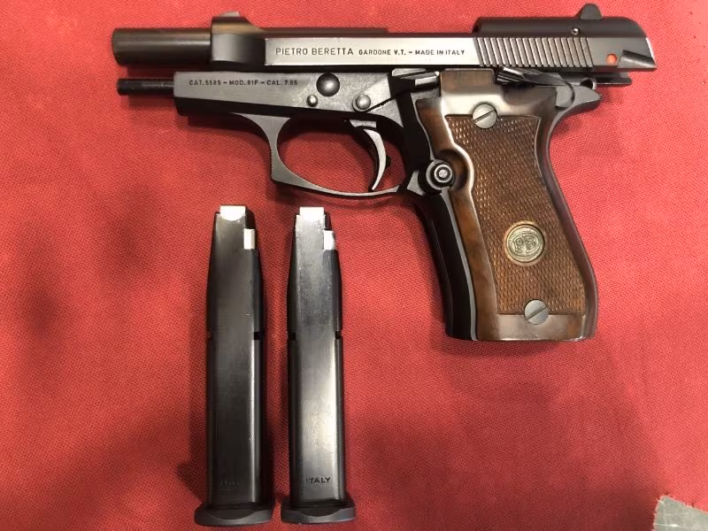 BERETTA F81 12+1 7.65 2 ADET ORJİNAL ŞARJÖR VE ORJİNAL KUTU SIFIR AYARINDA