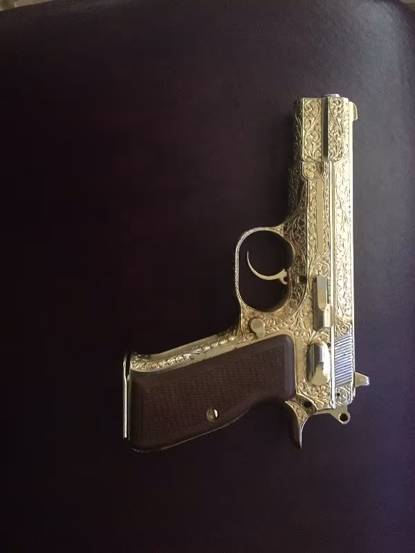 Sarsılmaz kılıç 2000