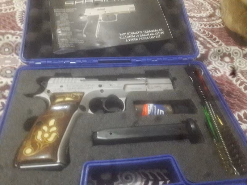 Sarsılmaz kılıç 2000 sıfır ayarında