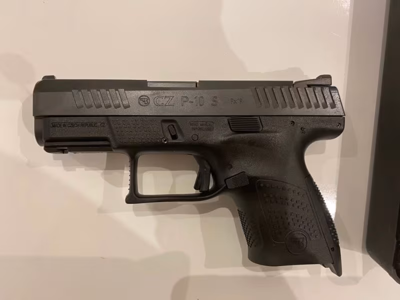 CZ p10s