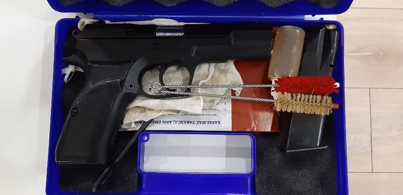 Sahibinden sıfır hiç kullanılmamış sarsilmaz kılınç