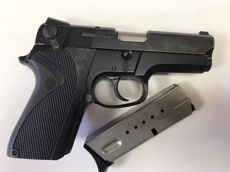 SMITH WESSON 6904 ÇOK TEMİZ