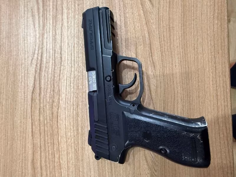 Askeri personelden çok az kullanılmış Sarsılmaz ST 10 tabanca