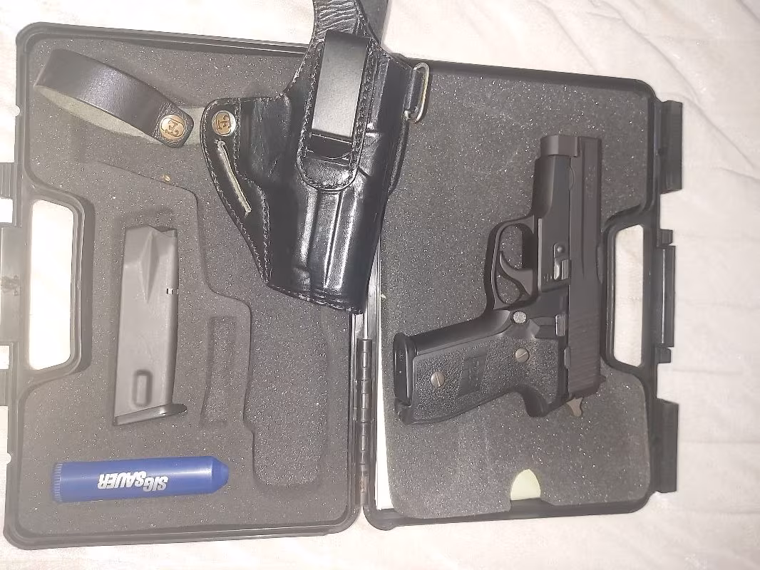 SİG SAUER P228
