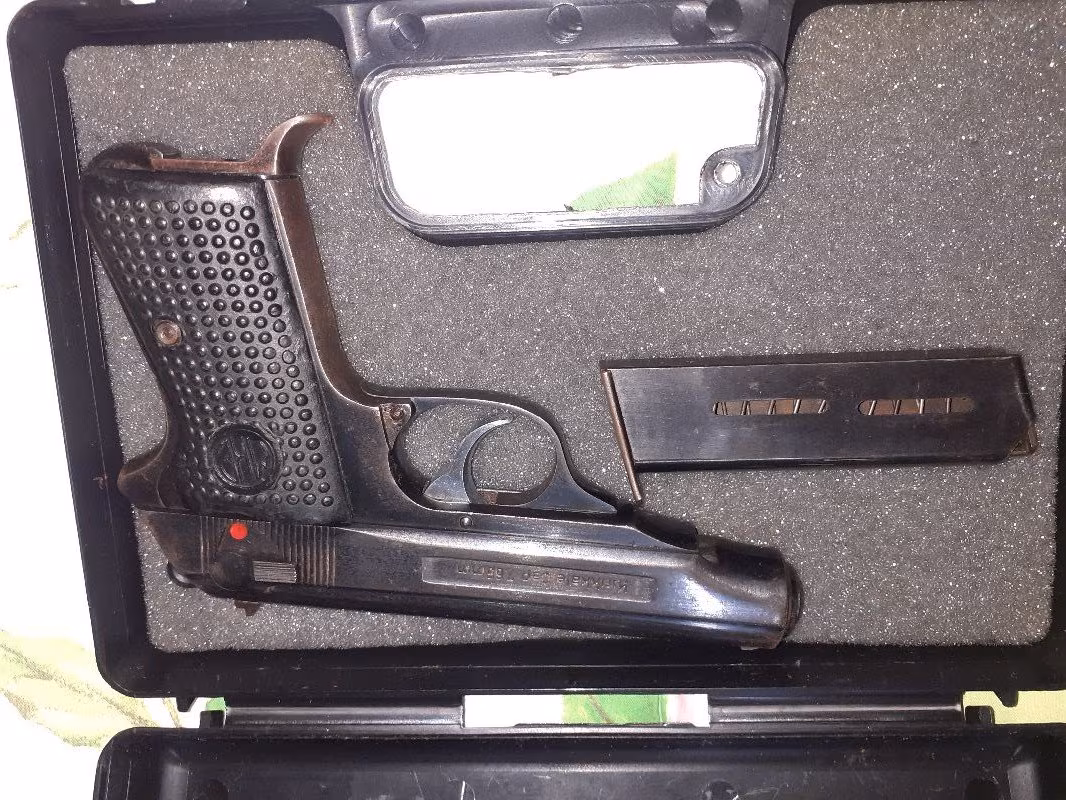 Emekli Emniyet görevlisinden satılık