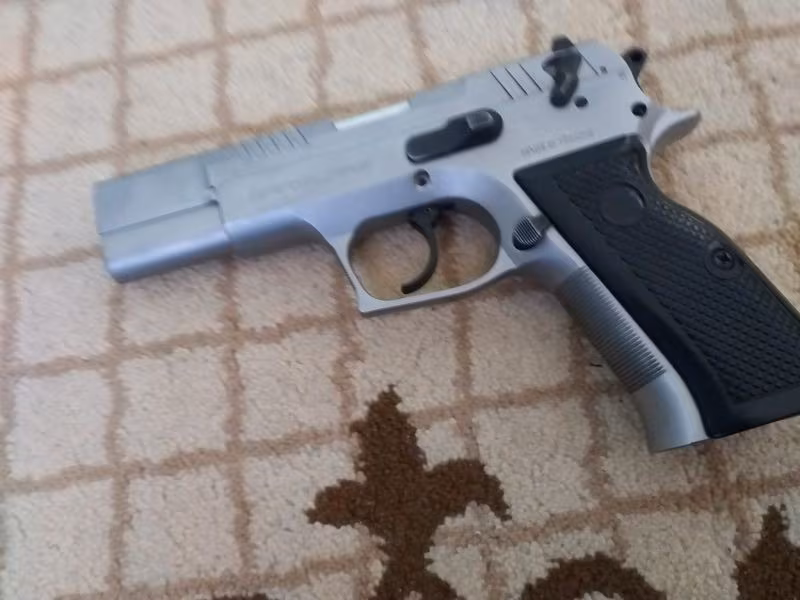 ASKERİ PERSONELDEN SARSİLMAZ K2