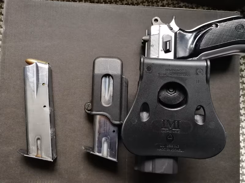 EMNİYET PERSONELİNDEN TEMİZ CZ75B TABANCA