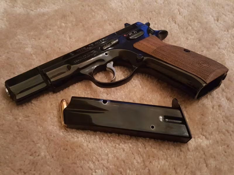 1984 CZ75 parlak krom kaplama