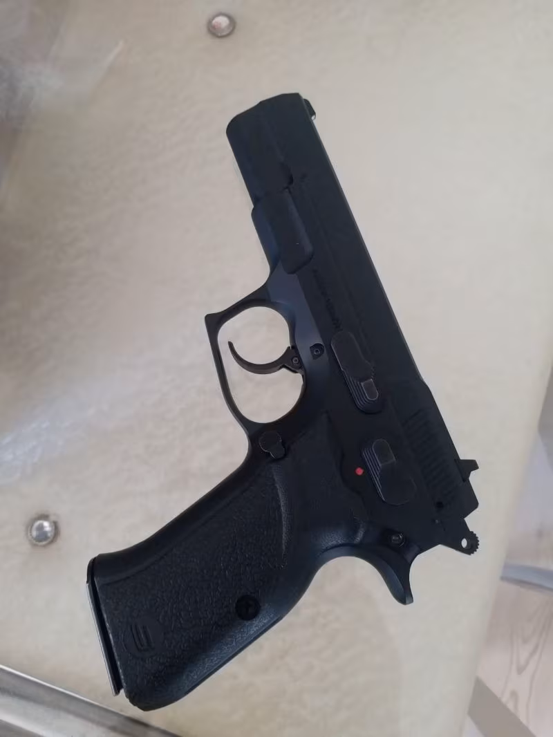 MEMURDAN SARSILMAZ KILINÇ 2000 MEGA SİYAH