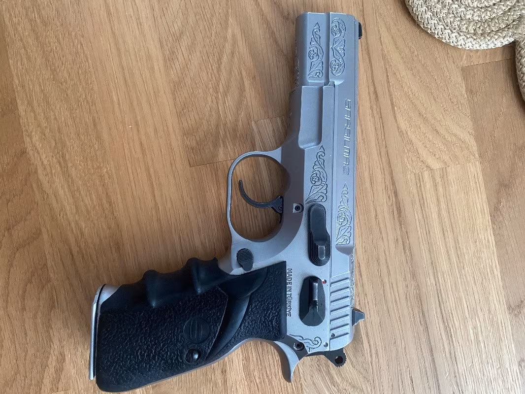 SARSILMAZ KILINÇ 2000 LİGT, STAİNLESS STEEL MAT ORJİNAL FABRİKA ÇIKIŞI İŞLEMELİ.