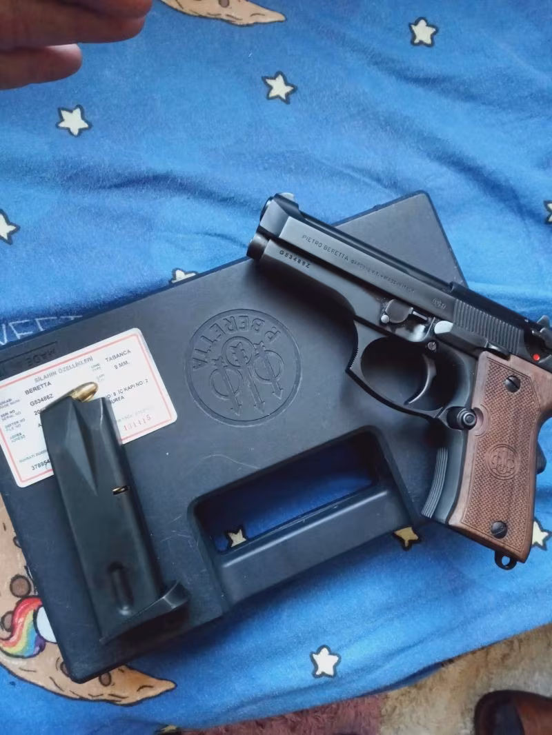 Silahım sıfır ayarında çok temiz Compact modelidir