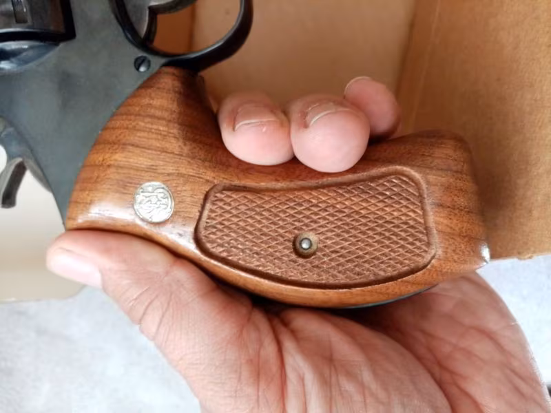 SIFIR KUTUSUNDA SMITH WESSON