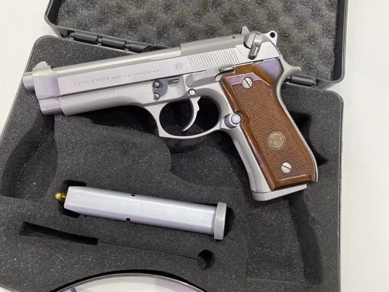 BARETTA F92 inox modeli