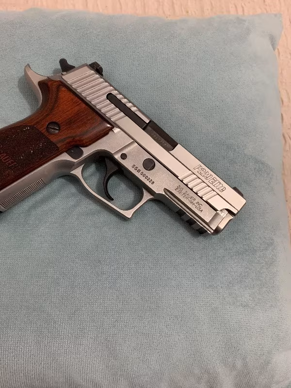 Sig sauer p 229 elite