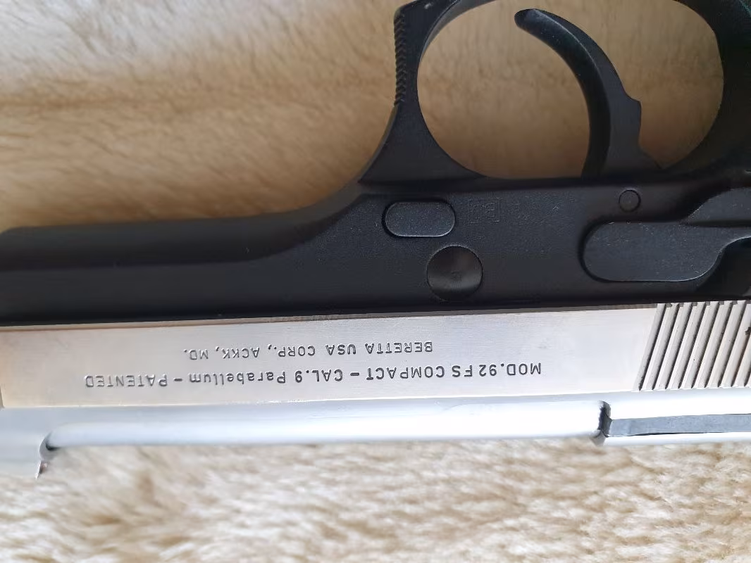 ASKERI PERSONELDEN BARETTA FS 92 COMPACT