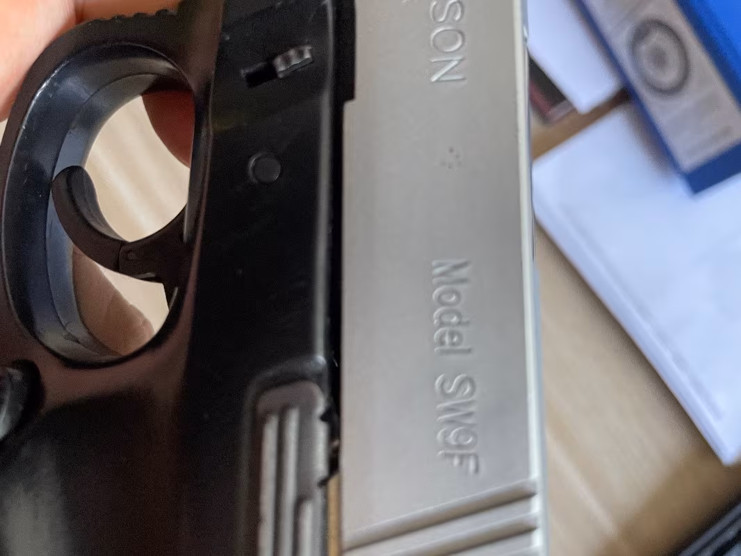 Memurdan SMİTH WESSON SW9F 17+1