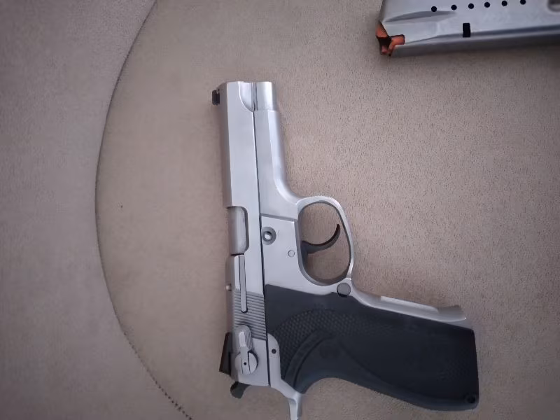 MEMURDAN TAŞIMA RUHSATLI TEMIZ SMITH WESSON 5906