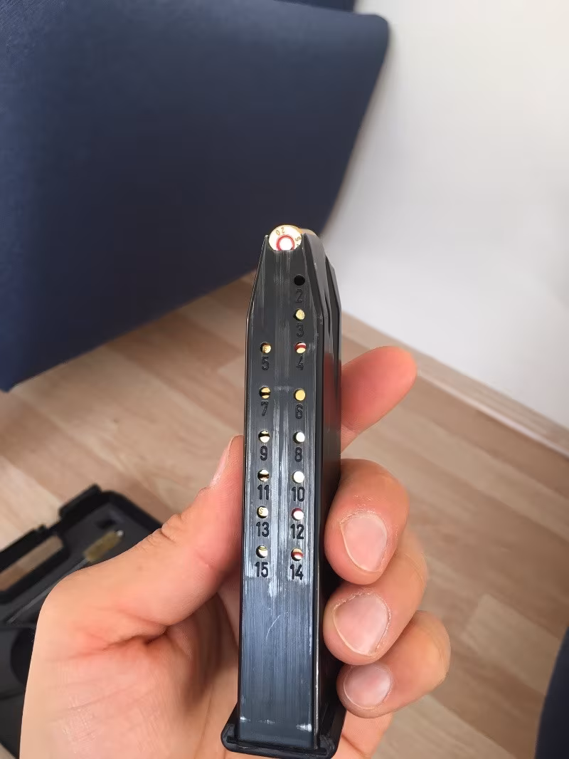 Memurdan temiz canik