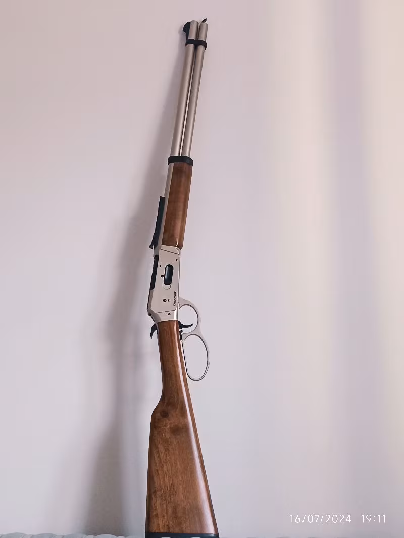 EMEKLİ EMNİYET GÖREVLİSİNDEN RUHSATLI,KUTUSUNDA,SADECE DENEME ATIŞI YAPILAN 36 KALİBRE DERYA MD-112 LEVER ACTION.10.000 TL.