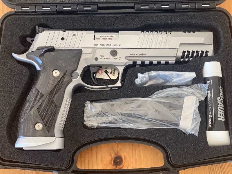 SIG SAUER X6 SKELETON