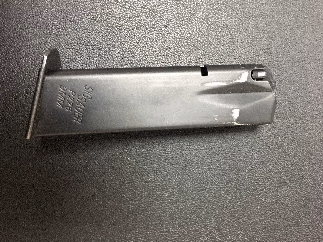 Sig sauer p226 3 adet şarjör