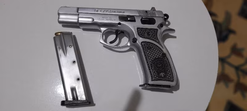 Polis Emeklisinden orjinal Tabanca