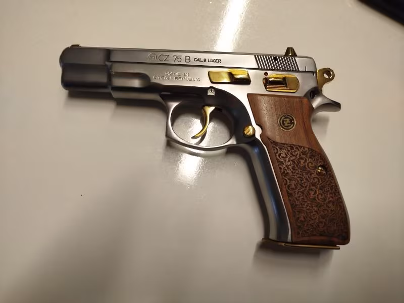CZ 75B CAL 9 LUGER