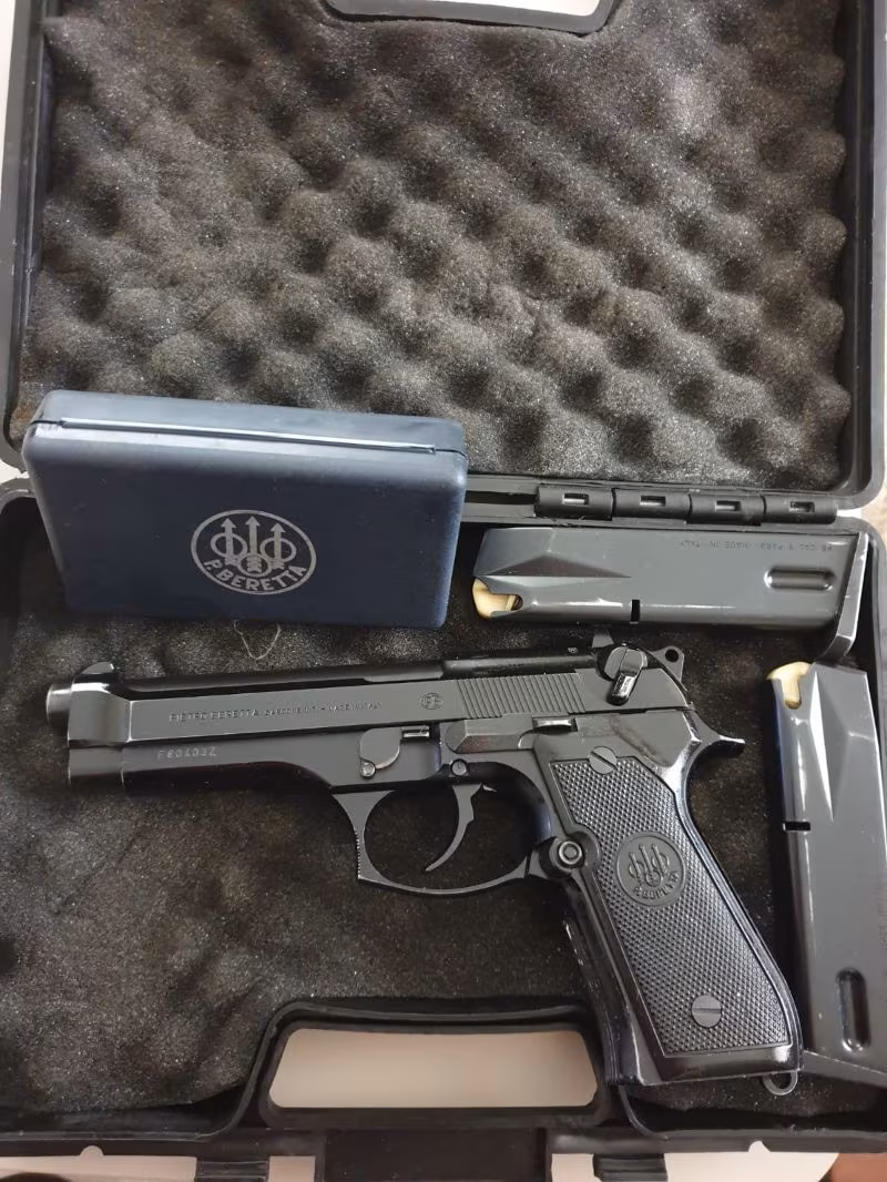 Emekli askeri personelden çok temiz FS92 serisi hakiki italyan beretta 9mm çapında tabanca