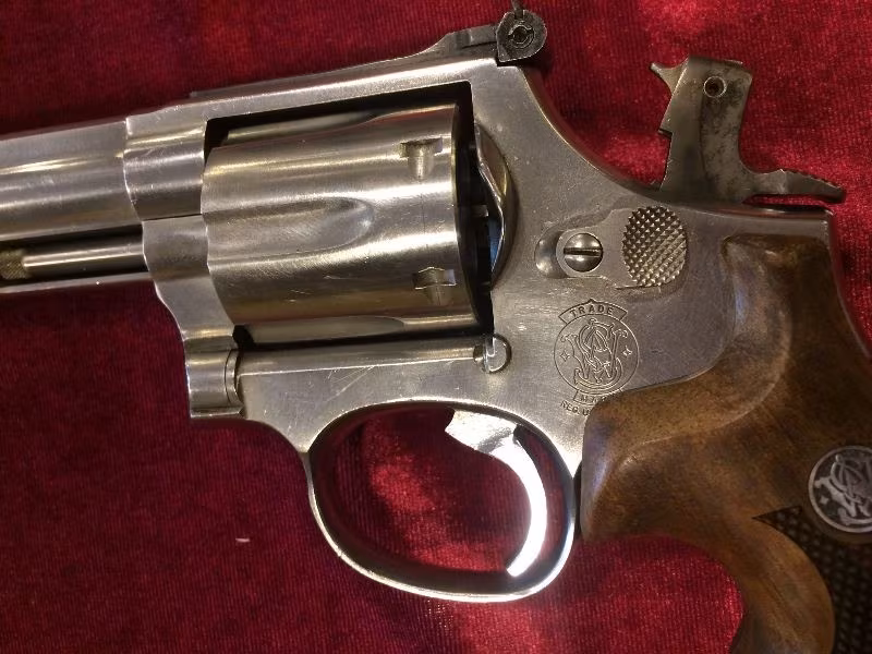 Sahibinden Temiz Smith&Wesson 686-4 6" İnç 357 Magnum