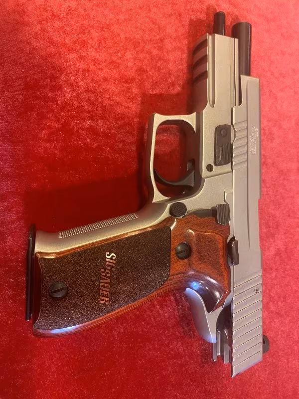 Sahibinden temiz Sig Sauer P226 Elite 9x19 Tabanca